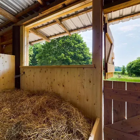 Heuscheune Muehlenhagen Burow (Mecklenburgische Seenplatte)