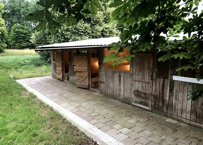 Heuscheune Muehlenhagen * Burow (Mecklenburgische Seenplatte)